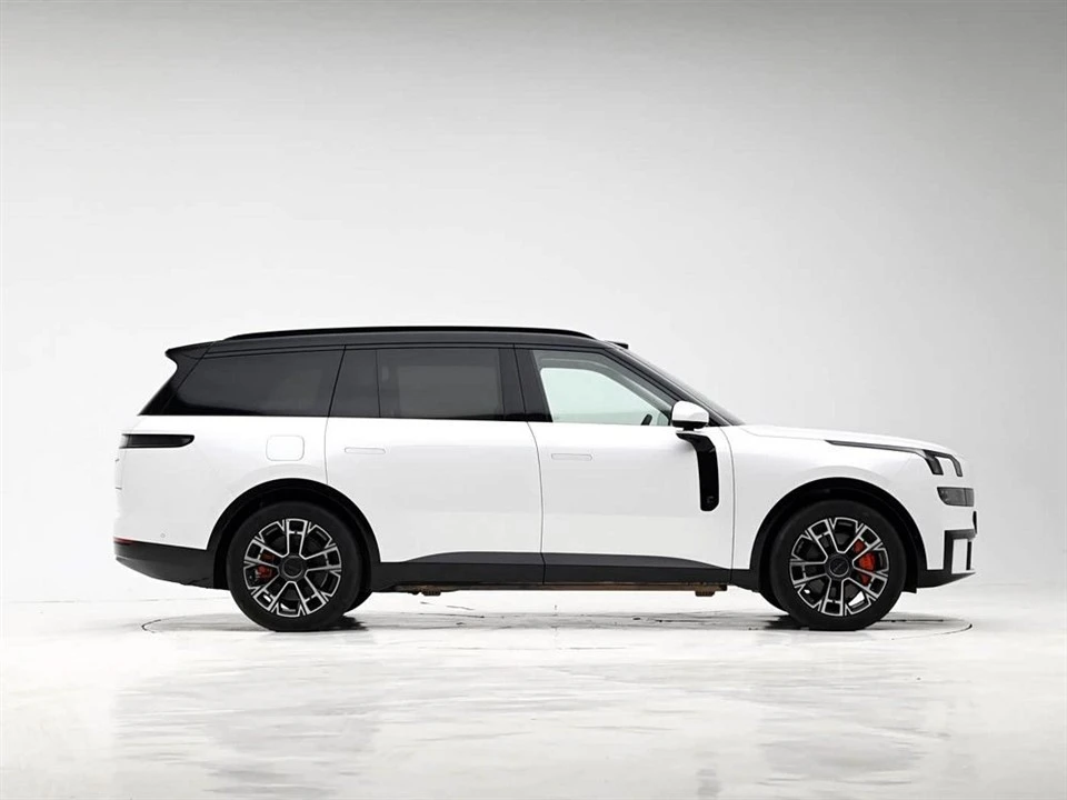 Lynk & Co 900 SUV best