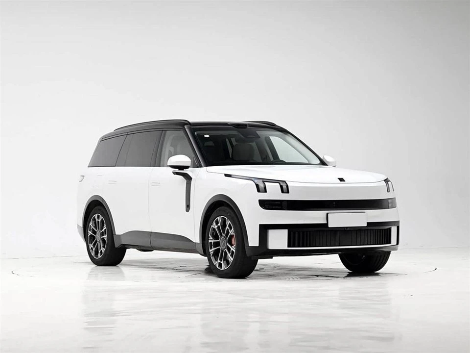 Lynk & Co 900 SUV factory